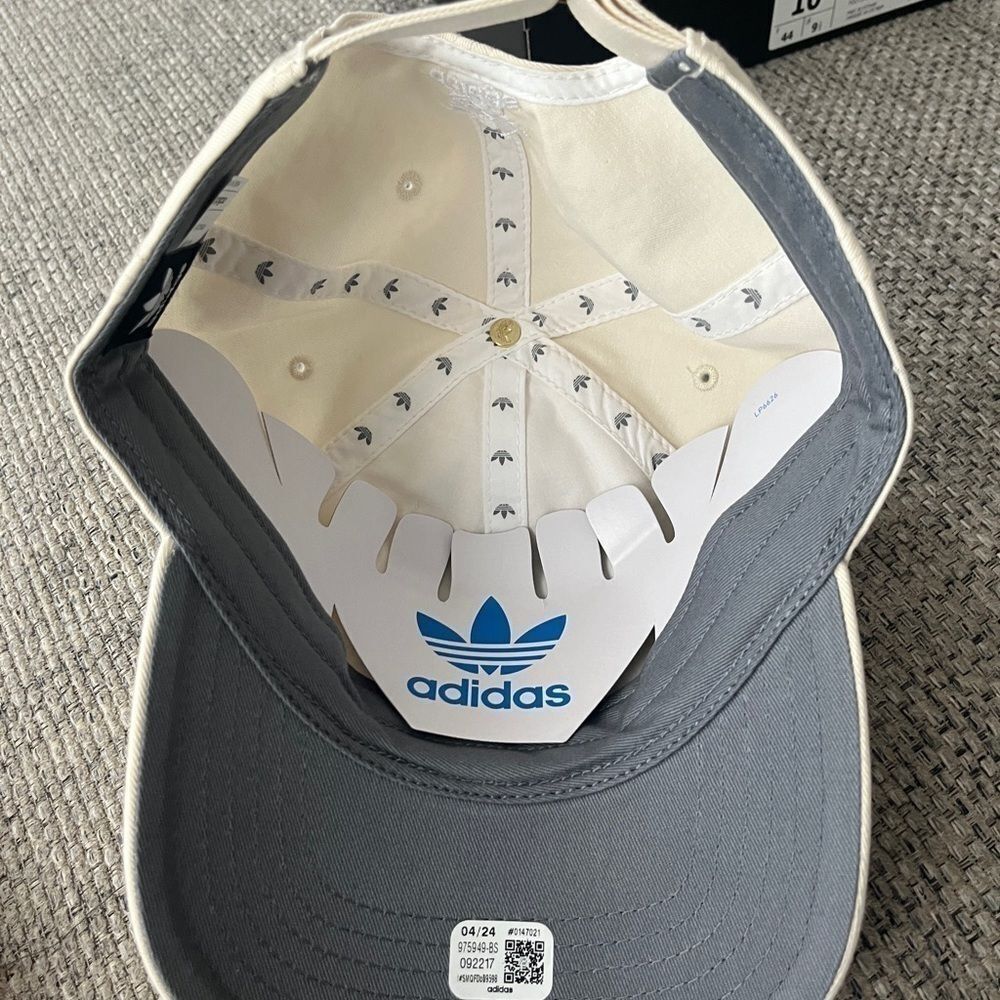 Women’s Adidas Hat - Picture 5 of 5